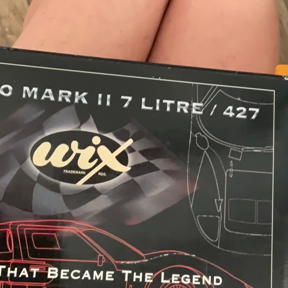 Die cast 1966 GT Mark 11 7 liter/427 just open box to take photos - Picture 2 of 11